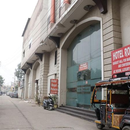 Hotel Royal Palace Jalandhar Esterno foto